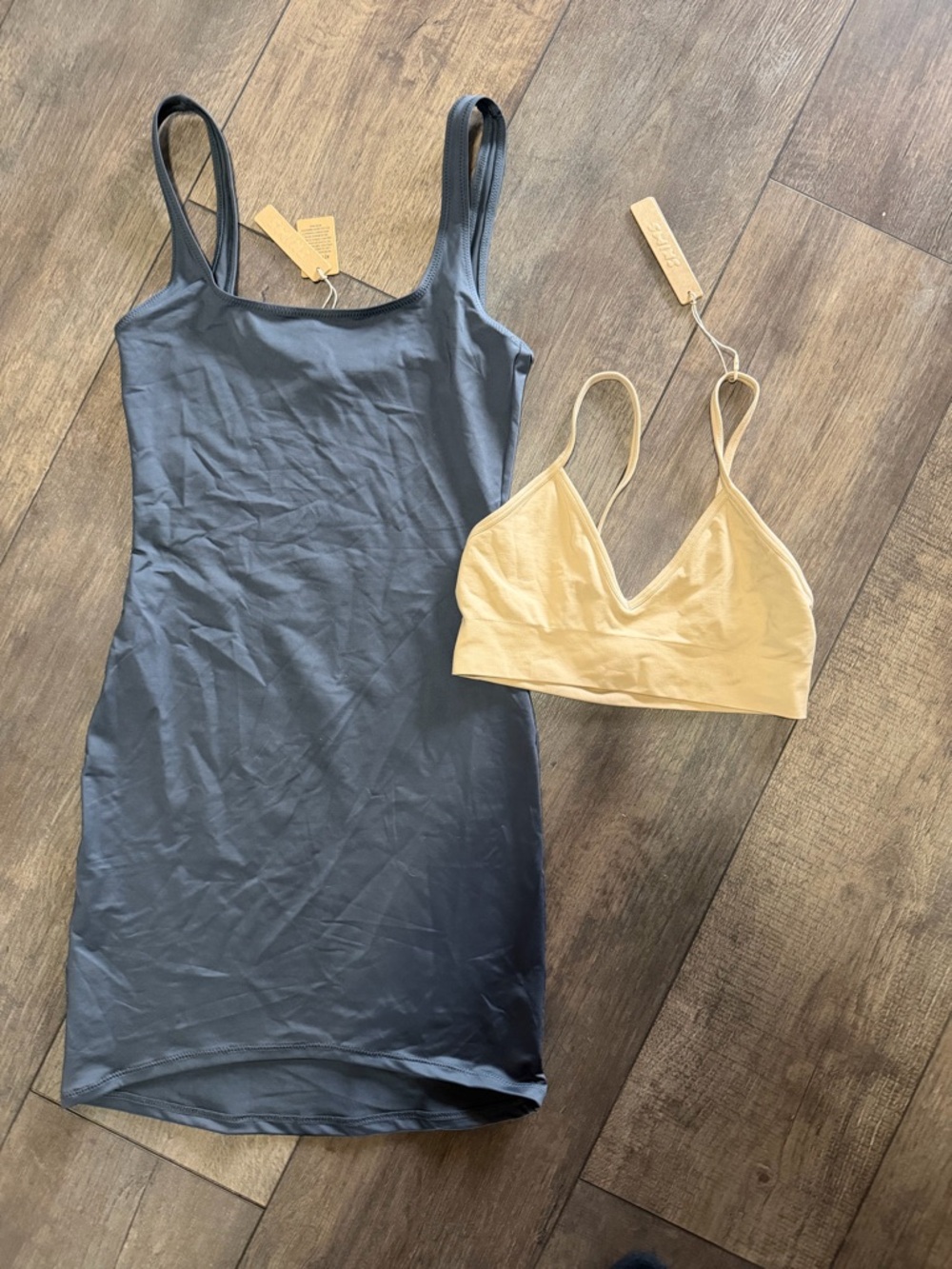 SKIMS swim tank and bralette set Small NWT